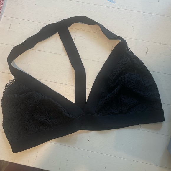 Sexy black lace halter bralette - Picture 1 of 2